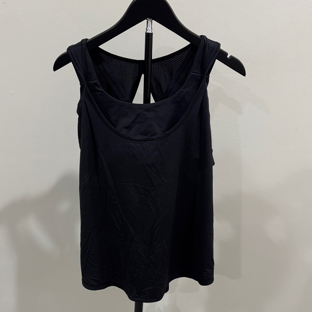 Lululemon Black Sleeveless Athletic Tank Top with built in bra